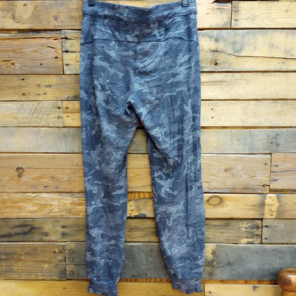Lululemon Ready to Rulu Joggers Gray Camo size 8 - Picture 3 of 4